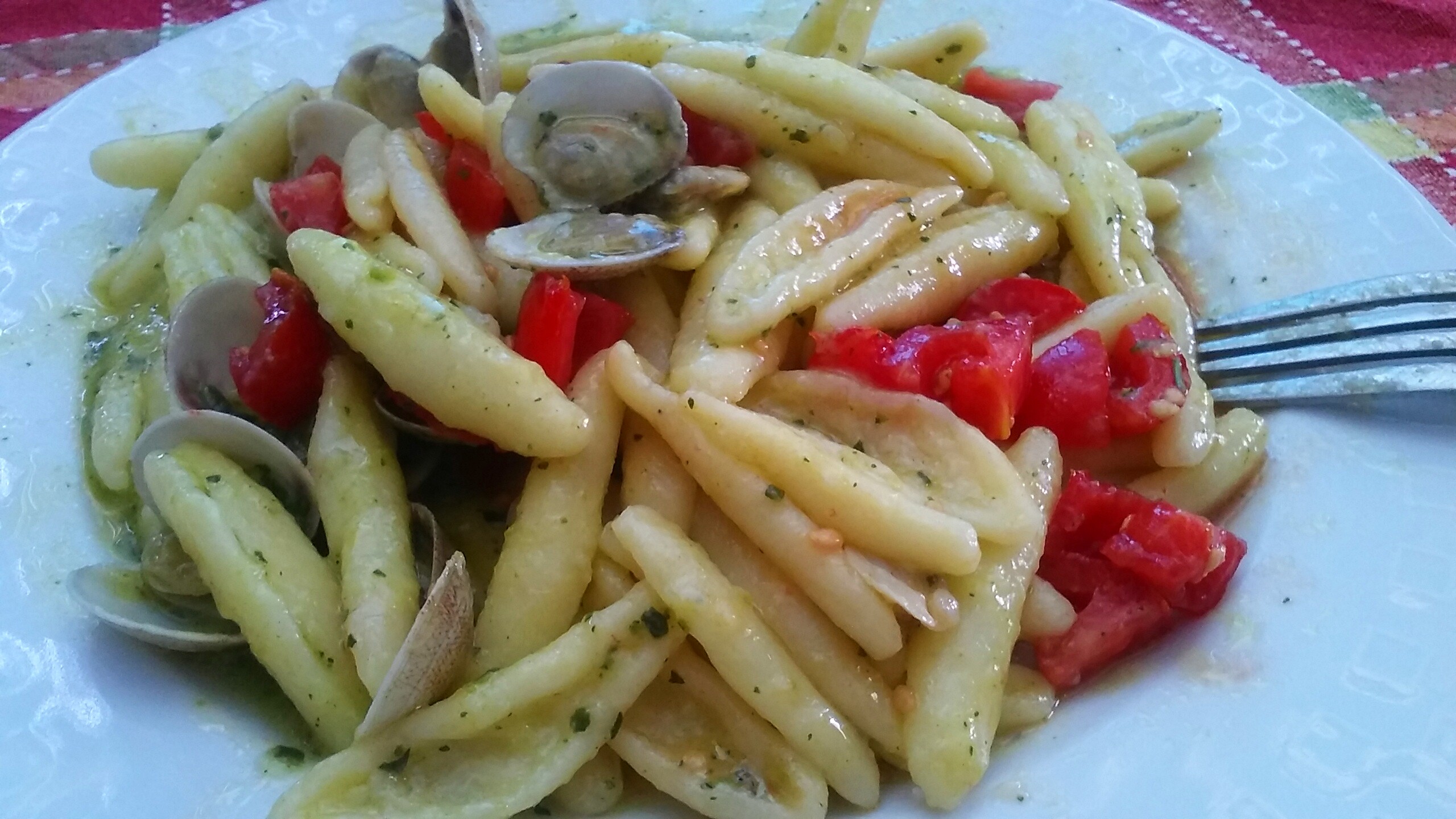 strascinati al ragu' di zucchine e lupini