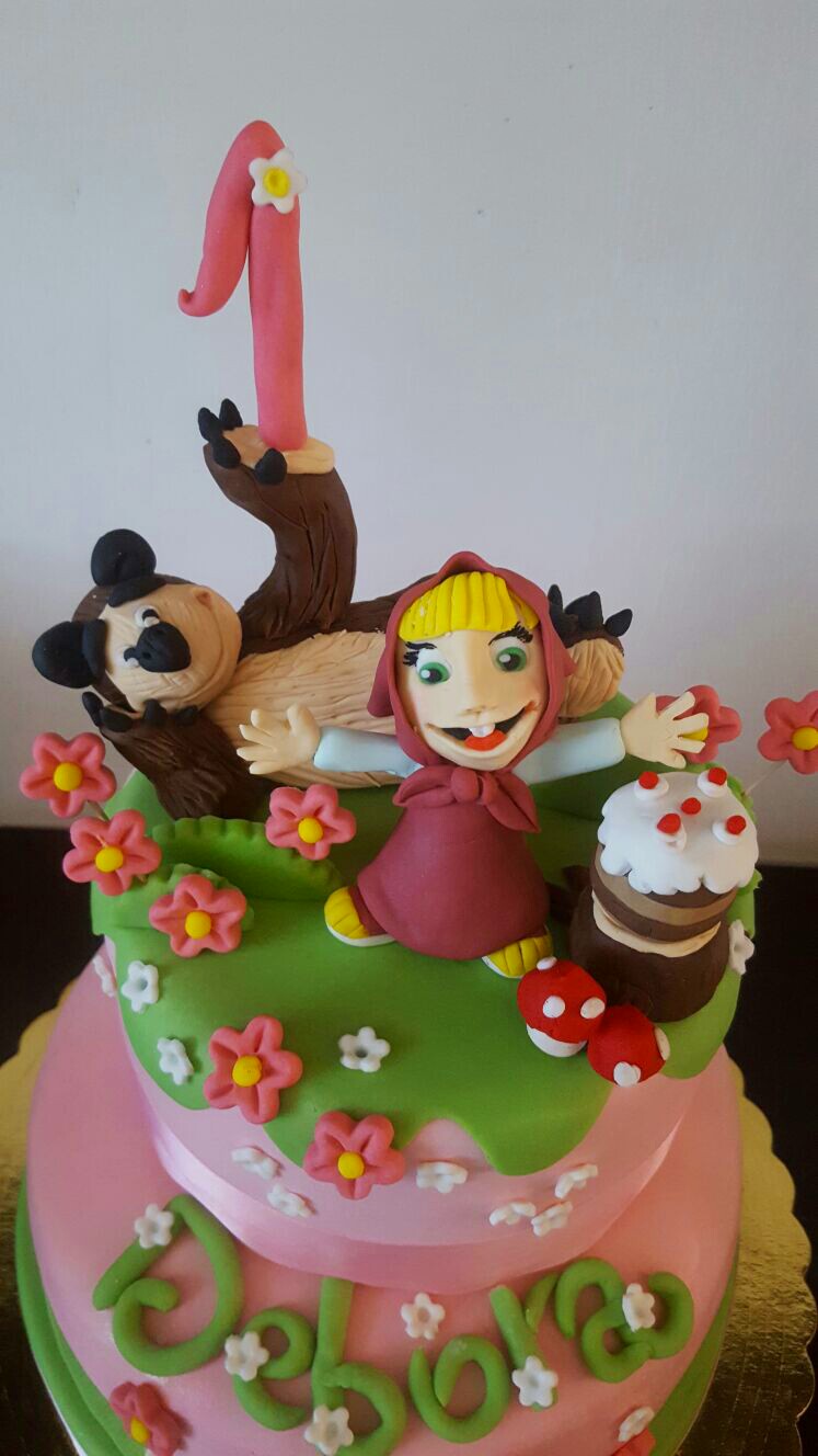 MASHA E ORSO CAKE