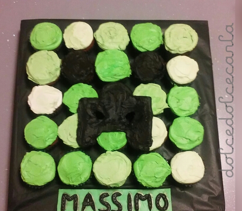 TORTA DI CUP CAKE MINECRAFT