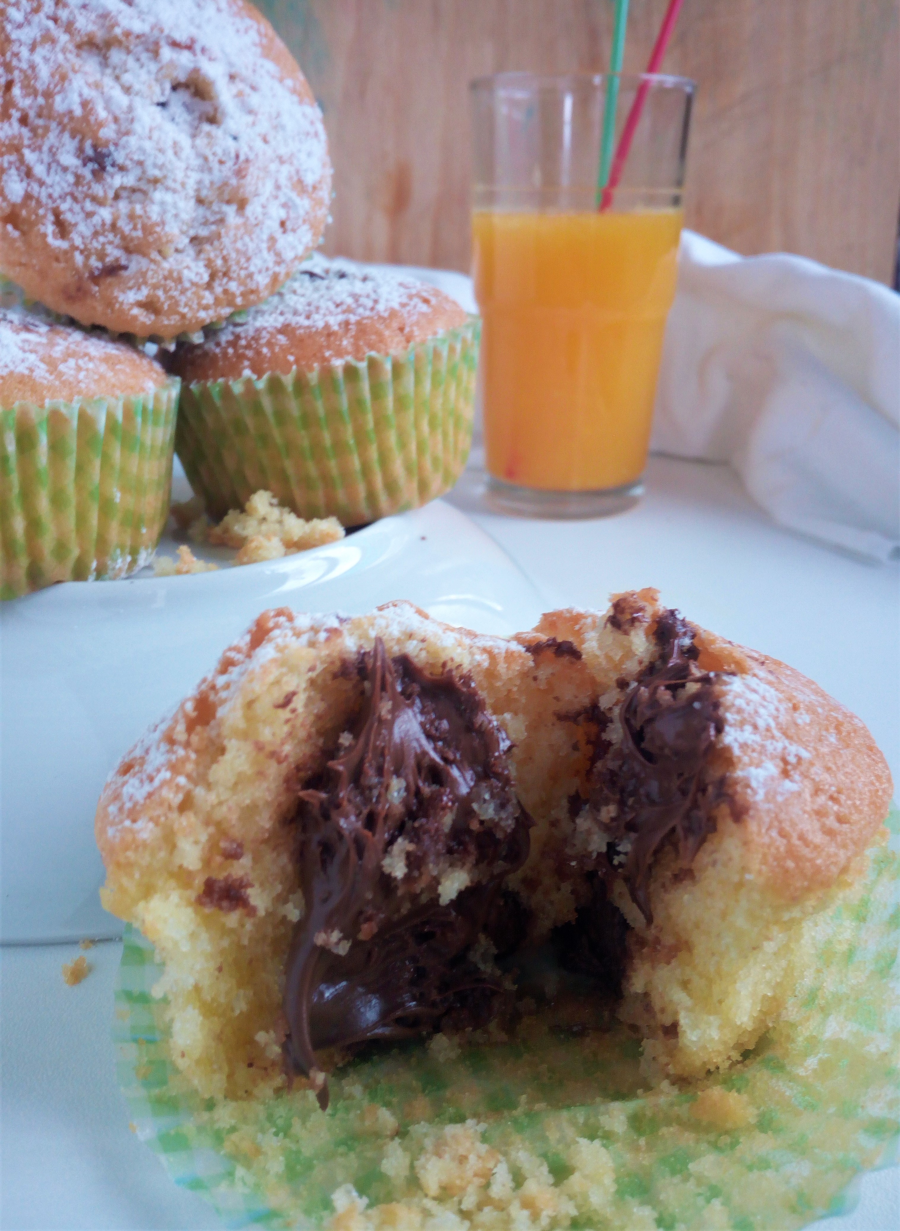 MUFFIN SUPER SOFFICI CON CUORE DI NUTELLA