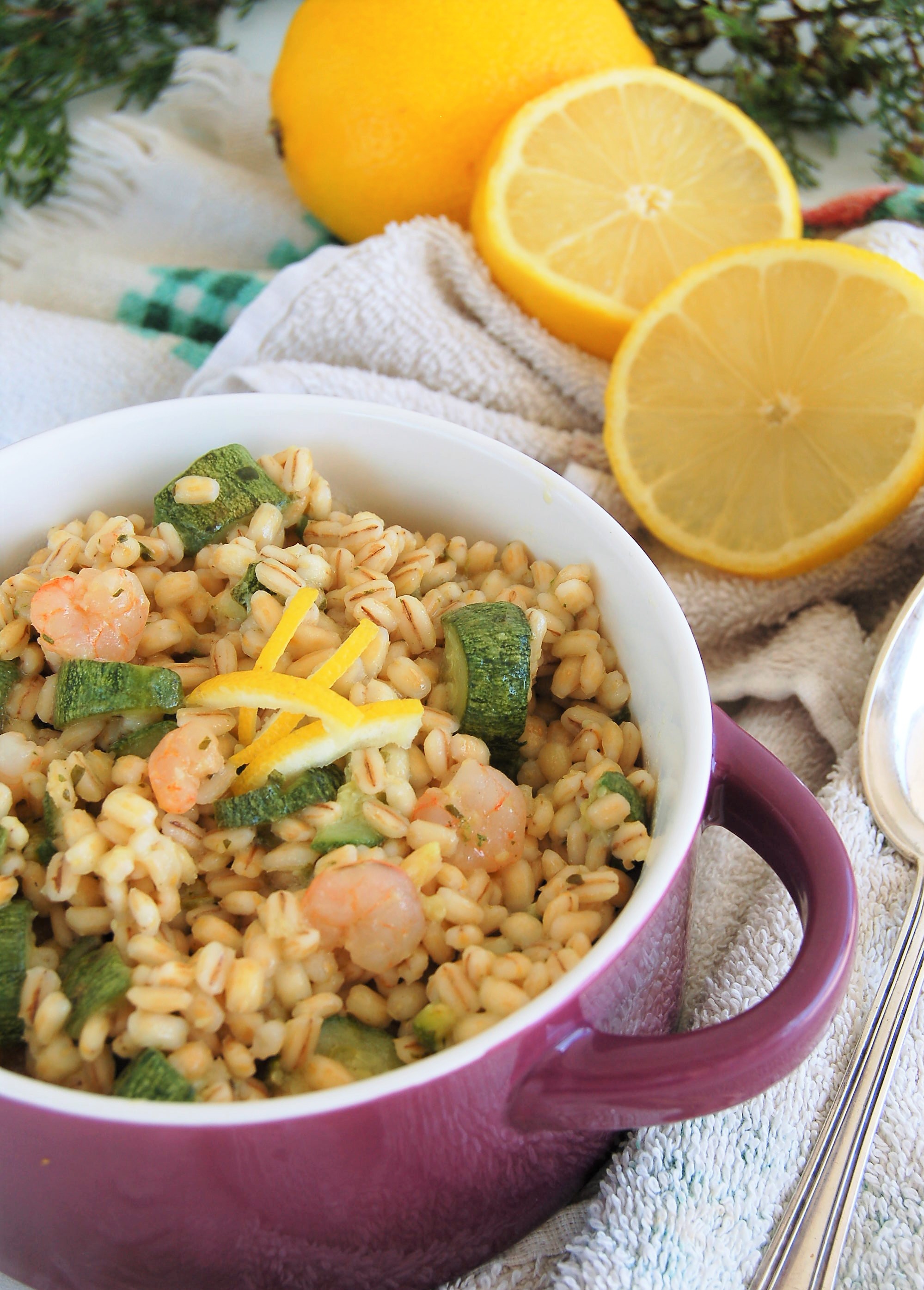 ORZO CON GAMBERETTI E ZUCCHINE PROFUMATO AL LIMONE