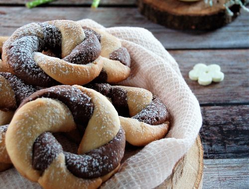 Biscotti intrecciati vaniglia e cacao