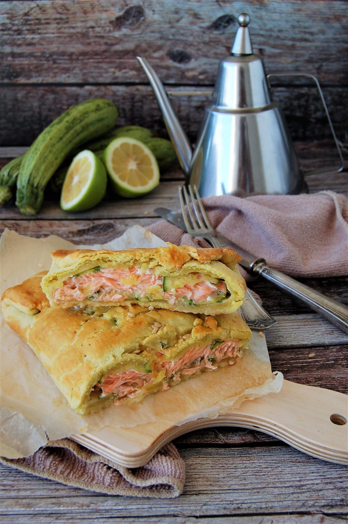 fagottino di brisè alla curcuma con salmone e zucchine