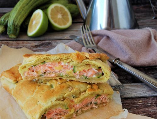 fagottino di brisè alla curcuma con salmone e zucchine