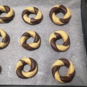 Biscotti intrecciati vaniglia e cacao